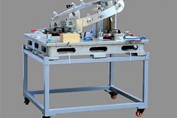 Inspection fixture for hernia headlamp of passenger car